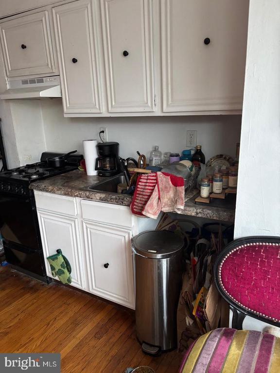 Building Photo - 259 S 46th St