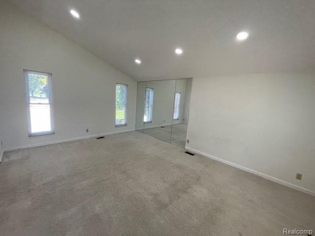 Building Photo - 4970 Foxcroft Dr