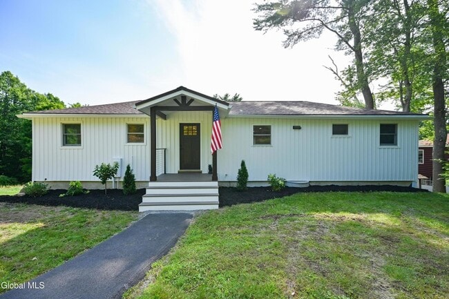Building Photo - 871 Trout Lake Rd