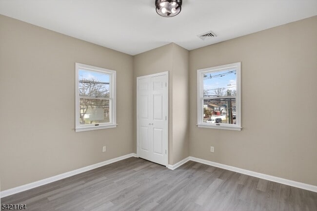 Building Photo - 378 Grand St