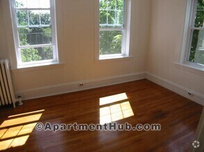 Building Photo - 0.0 bedroom in Somerville Massachusetts 02143