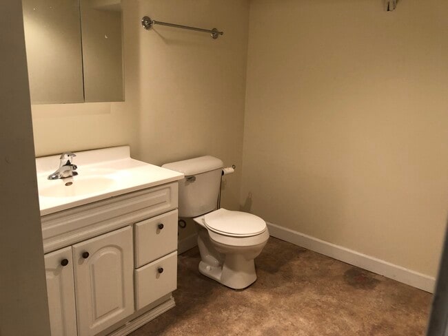 Bathroom #2 - 112 S Stewart St