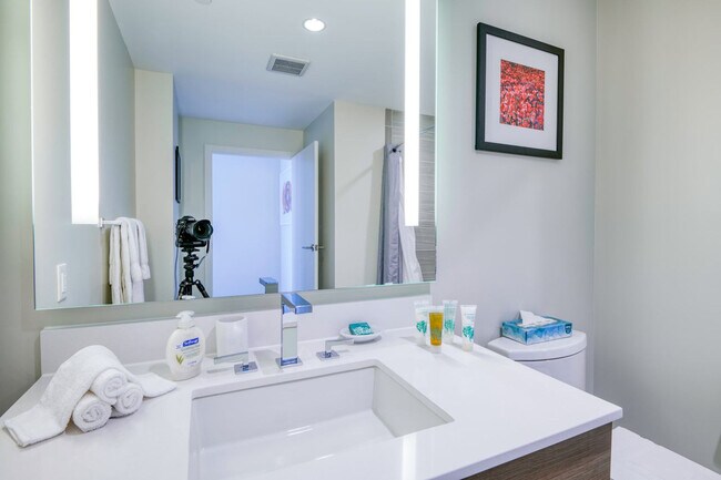 Building Photo - 57-59-59 Belvidere St