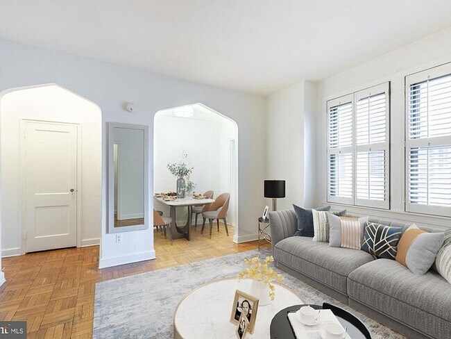 Building Photo - Studio Apartment at the Swarthmore- Availa...