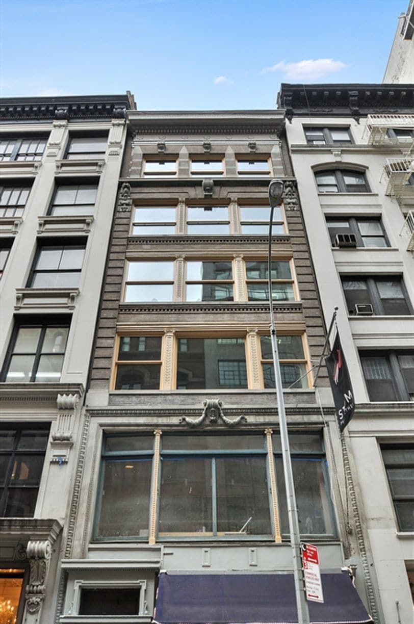 Building Photo - 34 W 22nd St