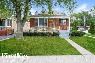 Building Photo - 14347 Woodlawn Ave