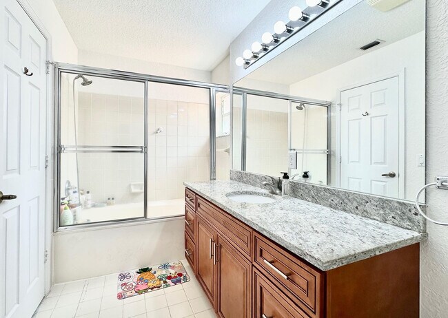 Building Photo - 639 NW 130th Way