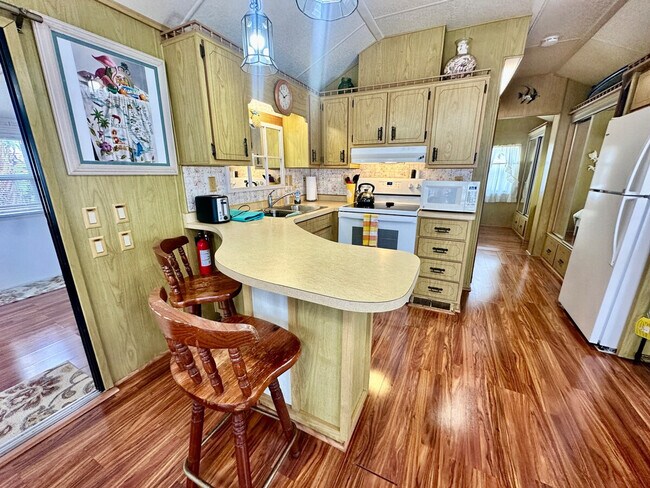 Building Photo - 952 Nettles Blvd