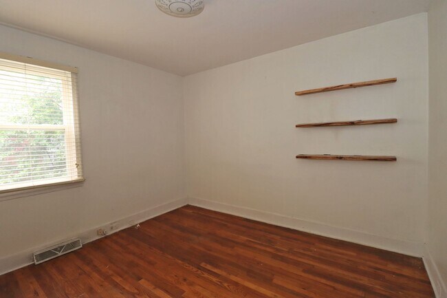 Building Photo - 2716 Heyward St