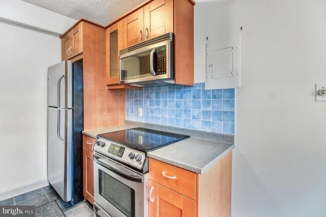 Building Photo - 3051 Idaho Ave NW