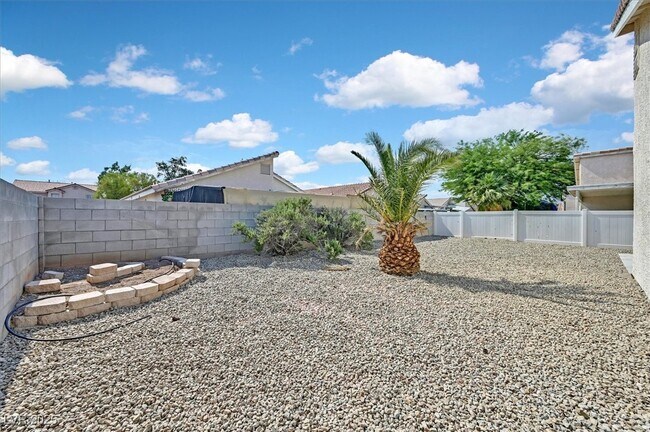 Building Photo - 4935 Stormy Ridge St