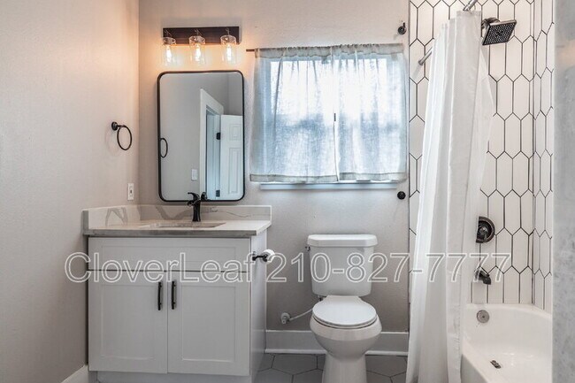 Building Photo - 242 Furnish Ave
