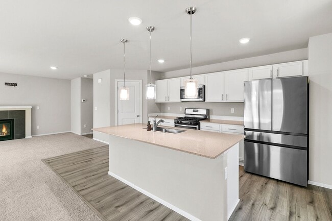Building Photo - Modern 3-Bed Home in Lacey - $25K+ in Upgr...