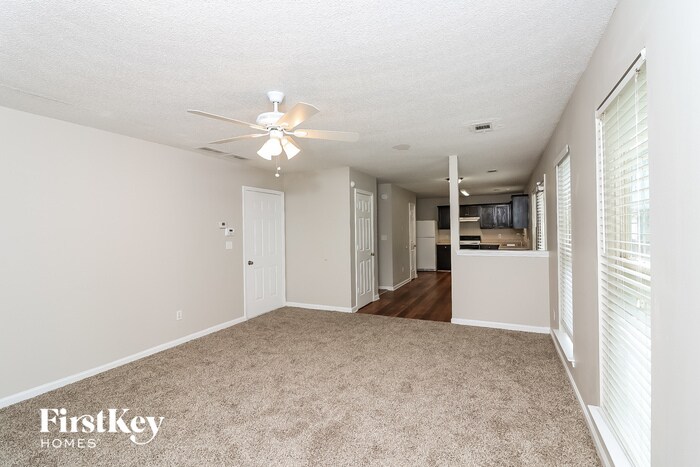 Building Photo - 1272 Creekview Cir