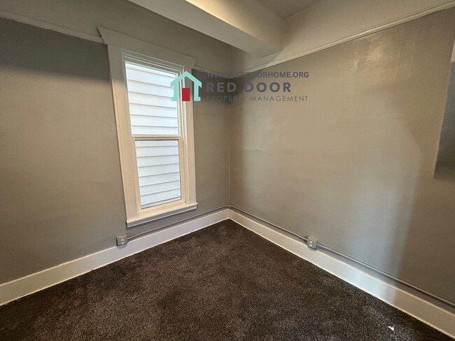 Building Photo - Spacious 2 Bed, 1 Bath Apartment – $1,100/...