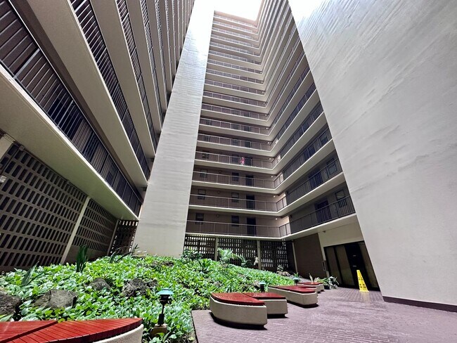 Building Photo - 98-501-501 Koauka Loop