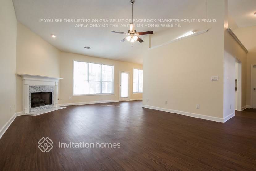 Building Photo - 2139 Galleon Way
