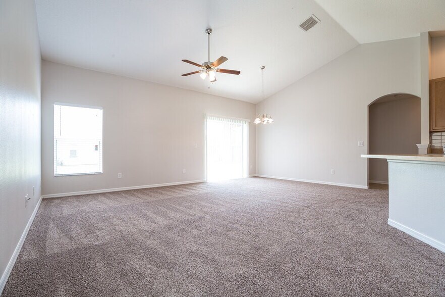Building Photo - 2511 Bobby Lee Ln