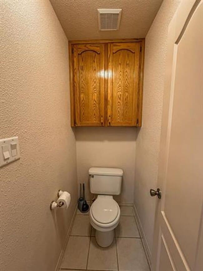 Building Photo - 2409 Saguaro Loop