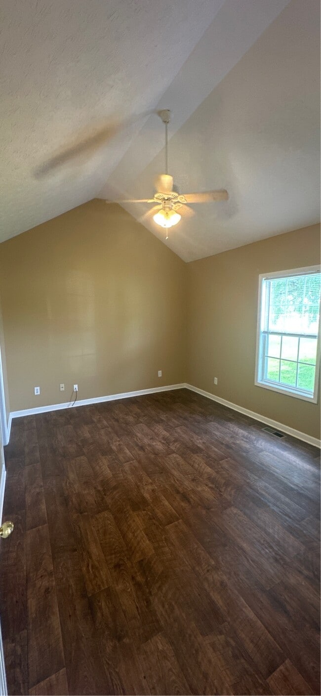 Building Photo - 144 Kala Cir