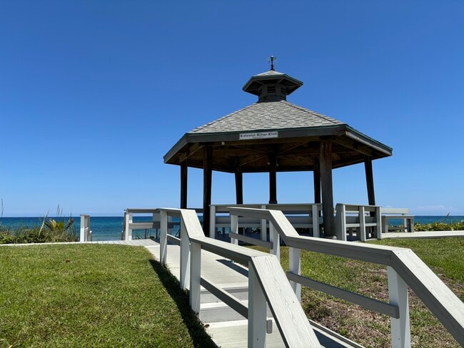 Building Photo - 5505 N Ocean Blvd