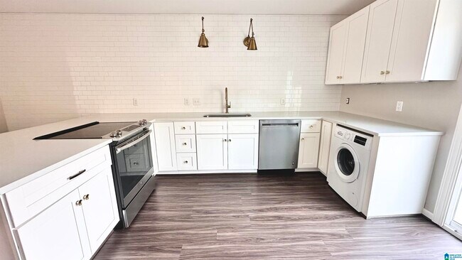 Building Photo - 3421 Sandner Ct