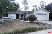 Building Photo - 30872 Janlor Dr