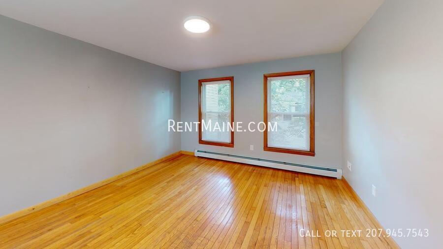 Building Photo - 118 Grove St