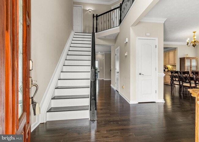 Building Photo - 8920 Flour Ct