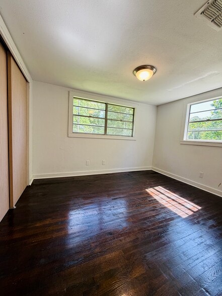 Building Photo - 3610 Davis St