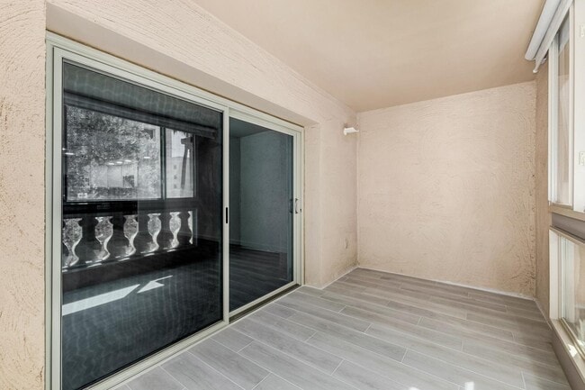 Building Photo - 7950 E Camelback Rd