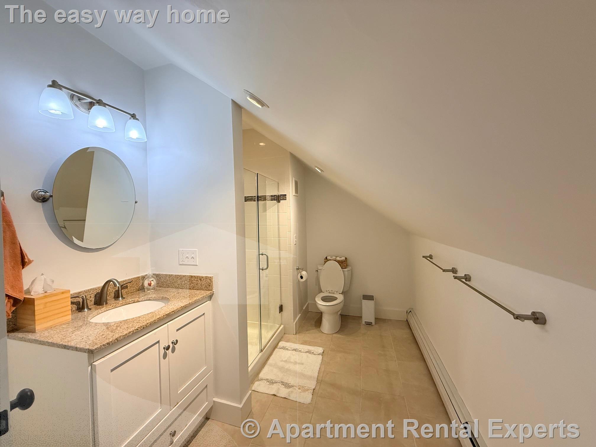 Building Photo - 119 Central St