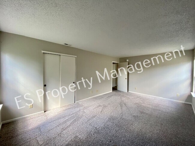 Building Photo - COMING SOON!! Gorgeous 3 Bedroom 2.5 Bath Home in Avon is Near Everything