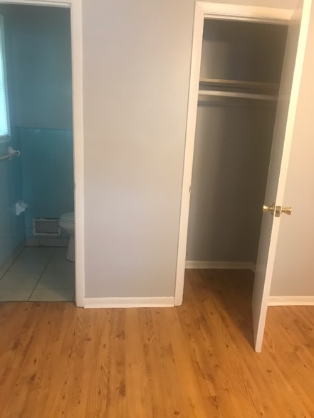 Building Photo - 1364 Stoneham Ct