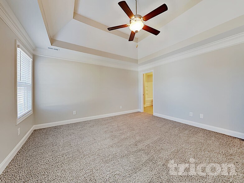 Building Photo - 513 Sourwood Dr