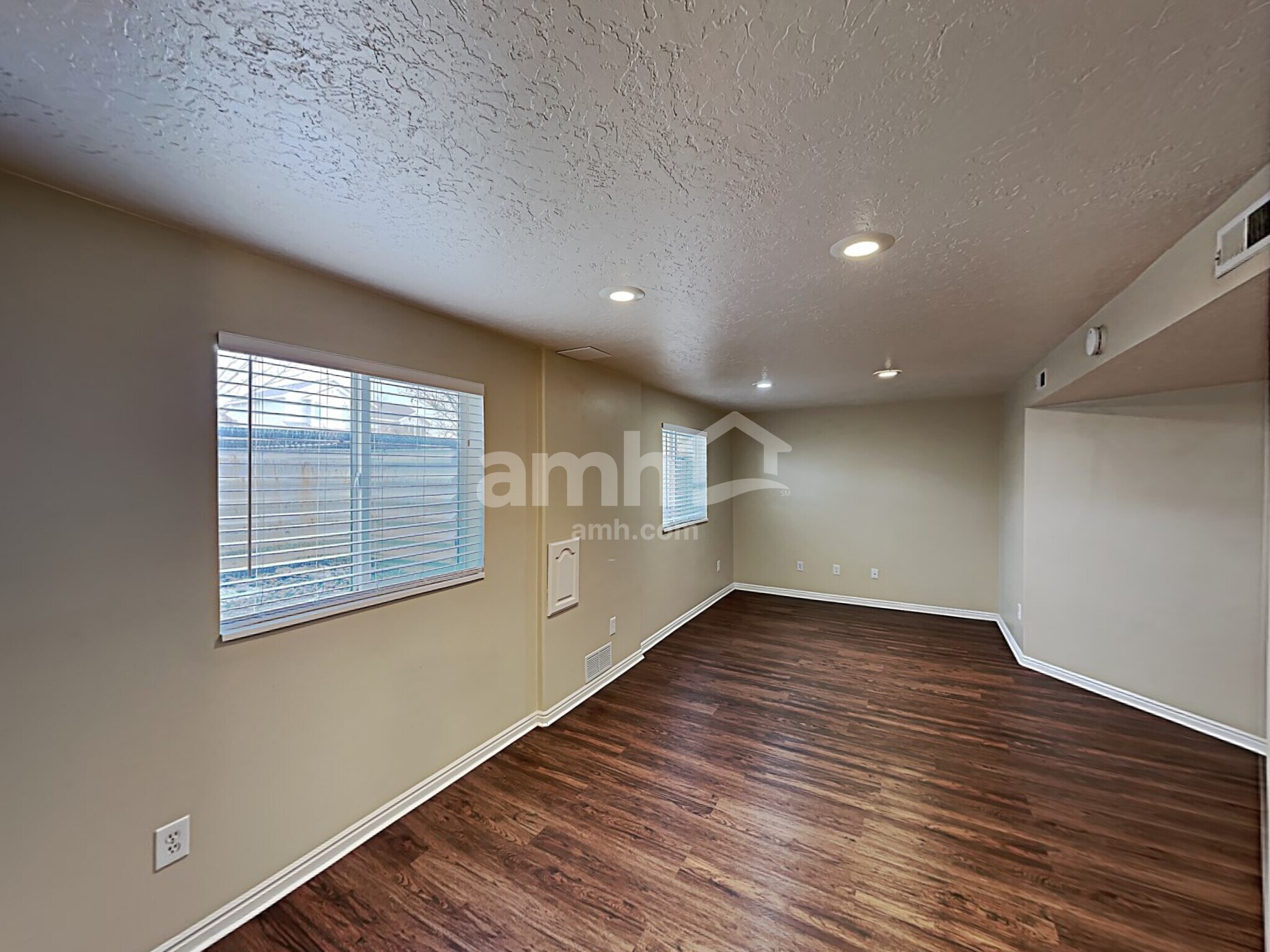 Building Photo - 120 S 1660 W