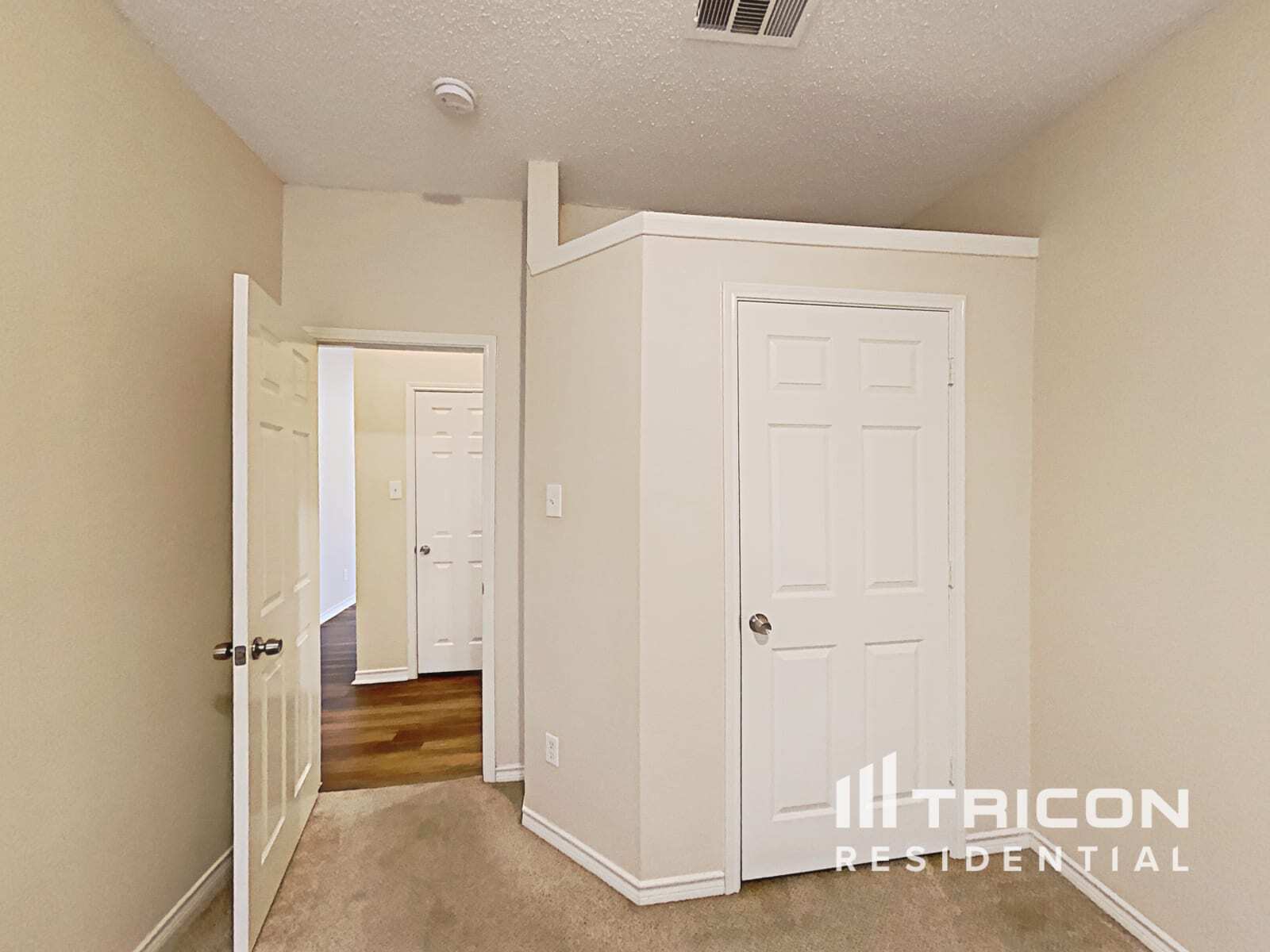 Building Photo - 1558 Aberdeen Dr