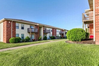 Building Photo - Ozark Mountain Apartments
