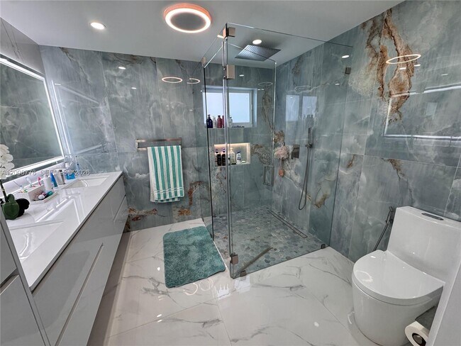 Building Photo - 10412 SW 173rd St