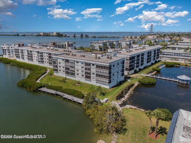 Building Photo - 3613 S Banana River Blvd