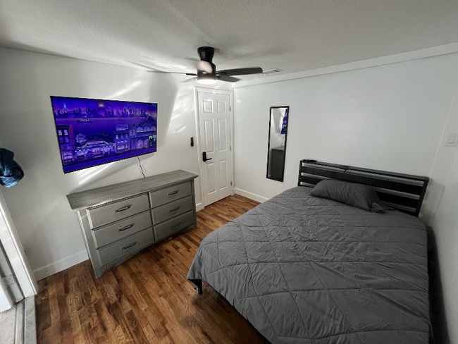 Building Photo - 740 Jenkins St