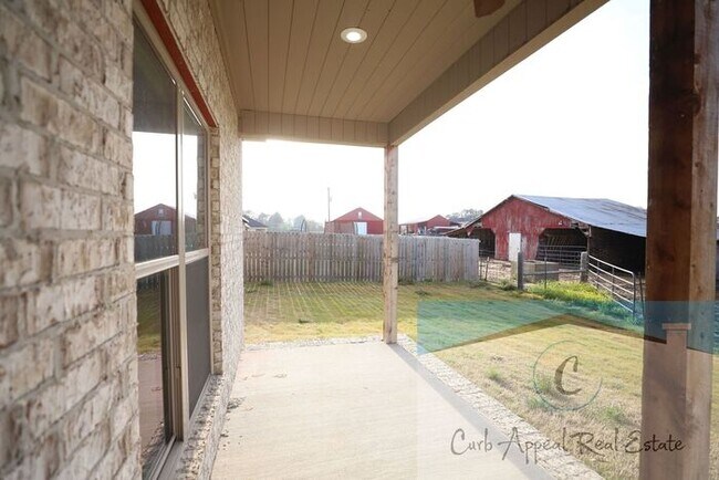 Building Photo - Luxury, new construction 3 bed, 2 bath home includes washer and dryer - Brookland!!