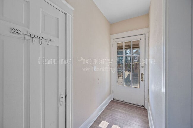 Building Photo - 816 Windham Ave