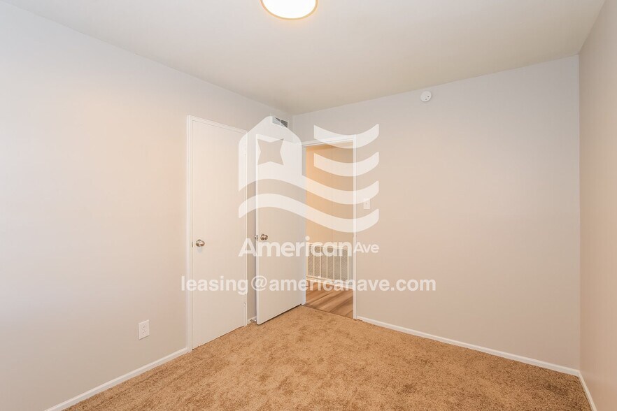 Building Photo - 1112 Alderman St NE