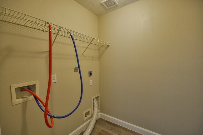 Building Photo - 13027 Lark Point Ct