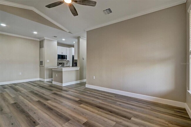 Building Photo - 5000 Culbreath Key Way
