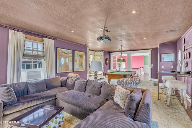 Building Photo - 207 Monmouth Ave