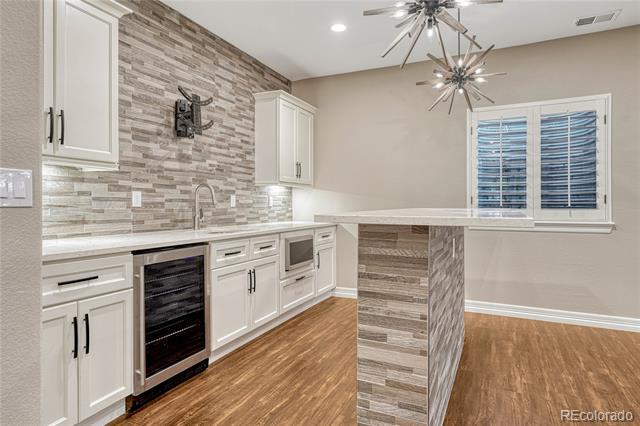 Building Photo - 9797 Sunset Hill Cir