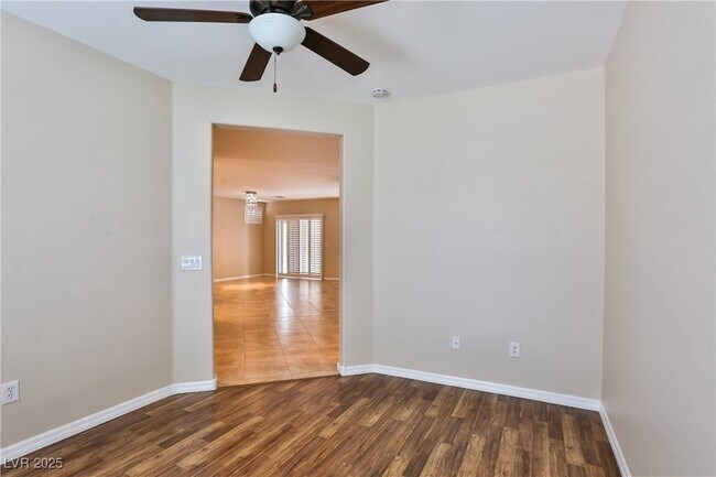 Building Photo - 2264 Laurel Heights Ln