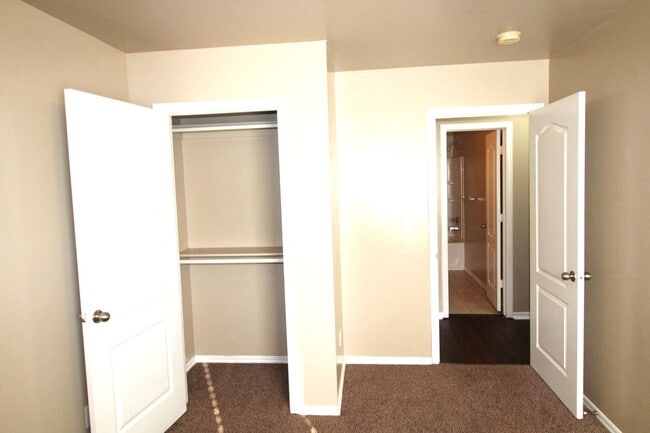 Building Photo - 4508 SE 77th St